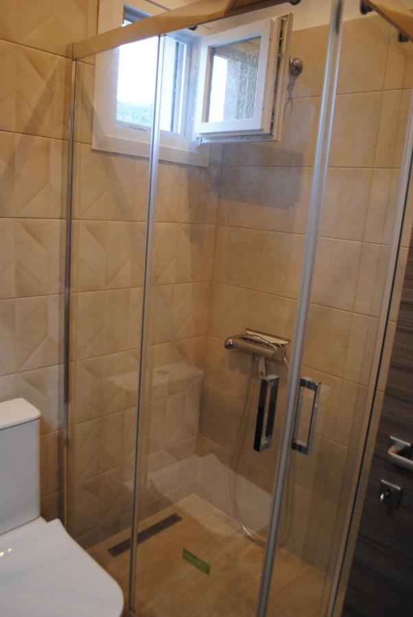Sea Breeze Appartement Nea Iraklitsa Buitenkant foto